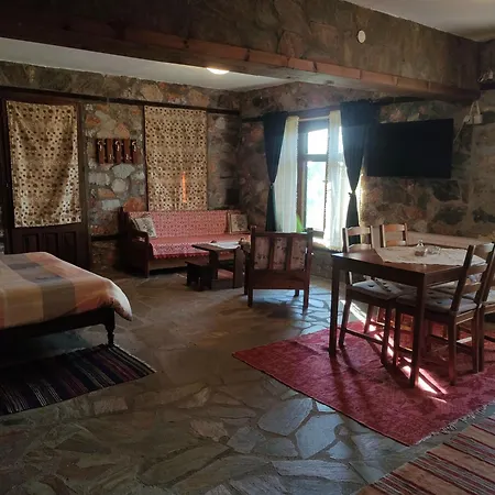 Apartment In - O Elato Elatochori