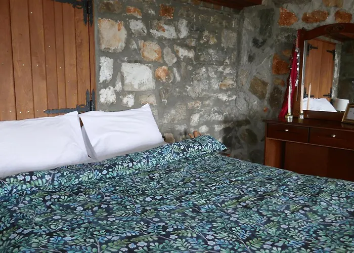 In - O Elato Апартаменты